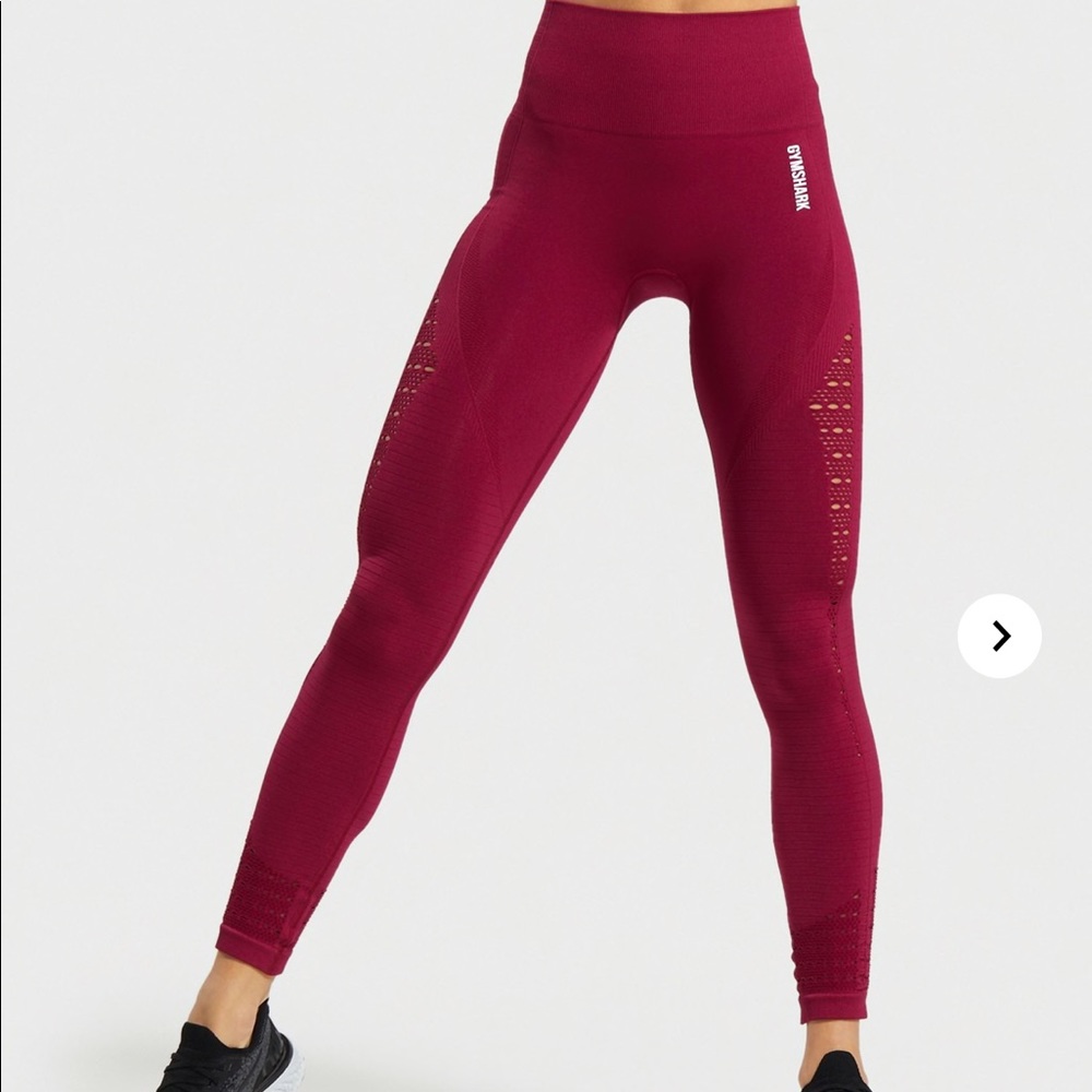 Gymshark seamless leggings. Size small. Beet color